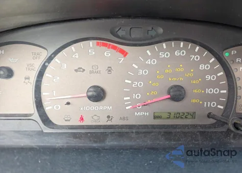 2002 Toyota Sequoia Limited z USA, uszkodzony, nr VIN 5TDZT38A22S136899